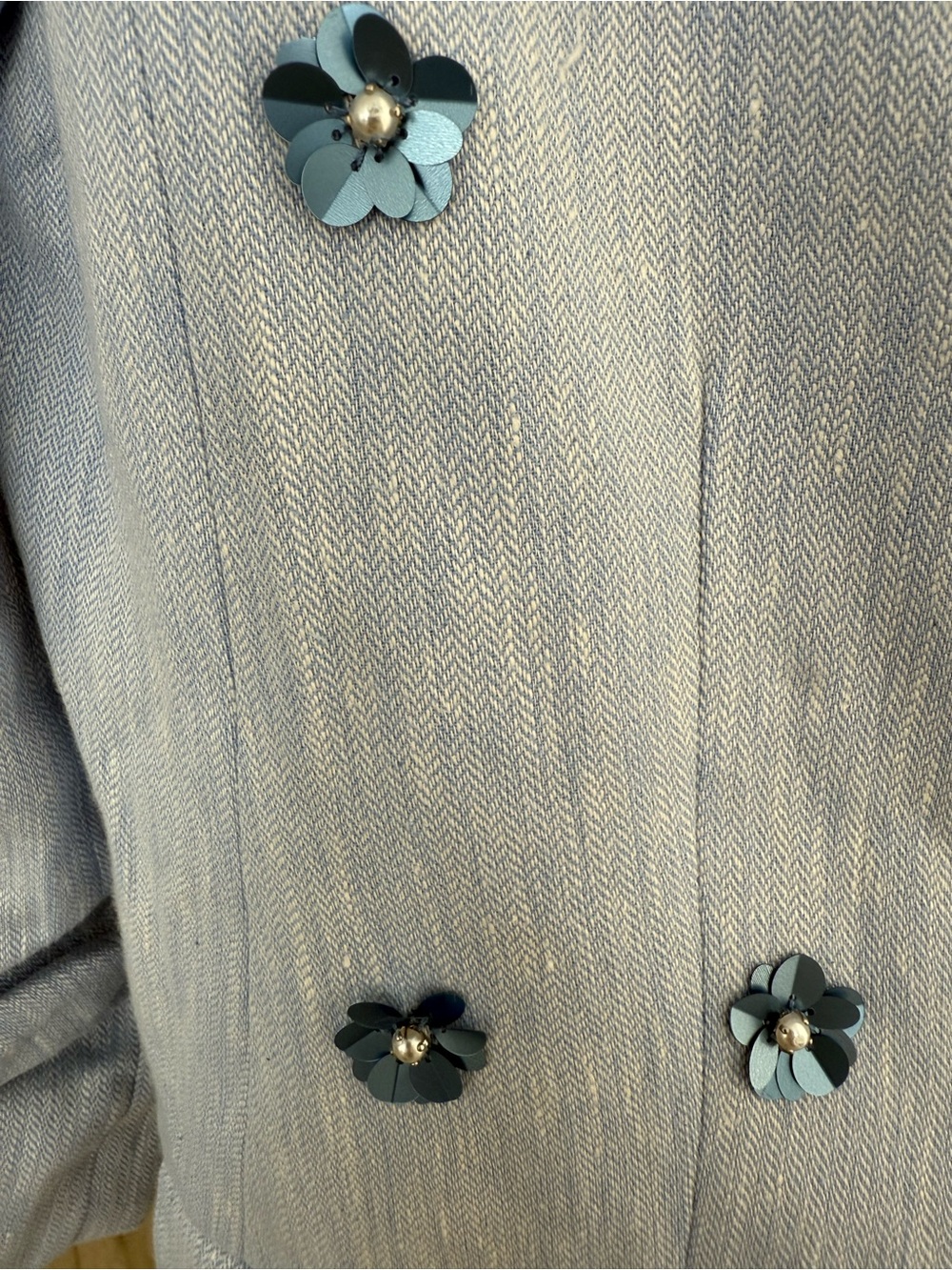 cinq a sept Light Blue Linen-Blend Blazer with flower embellishments - Picture 9 of 16